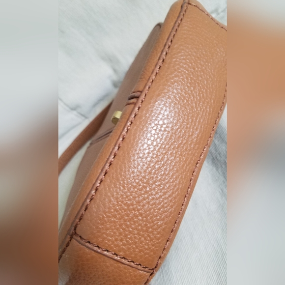 FOSSIL Vintage Leather Saddle Sholder Bag - Picture 4 of 17